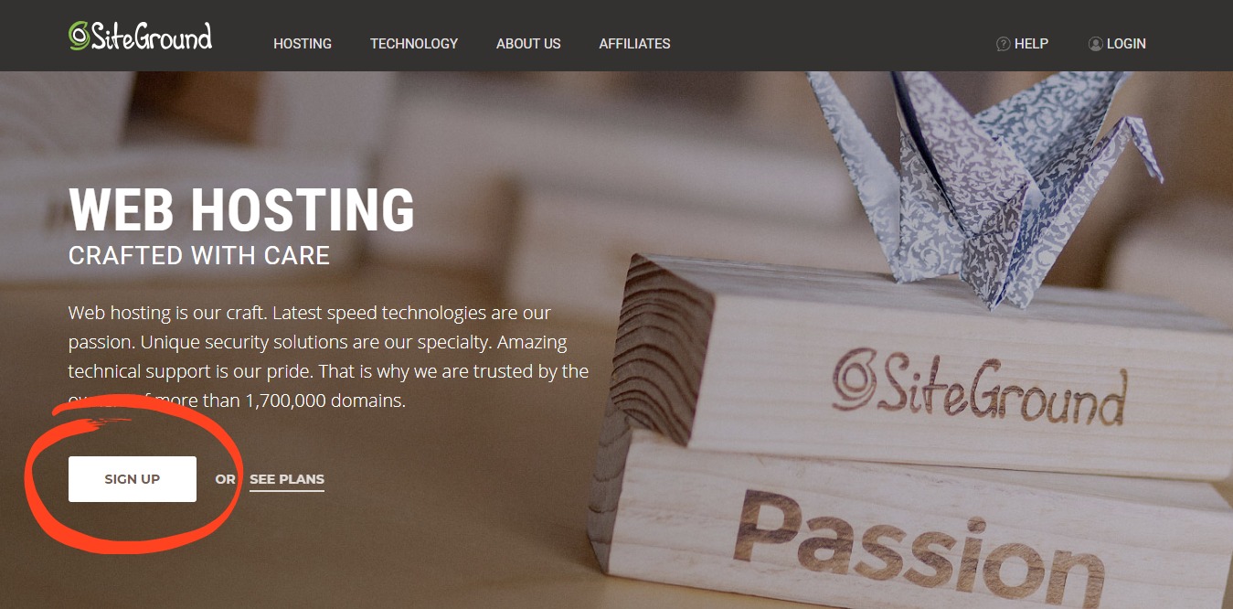 screenshot of siteground.com's home page with "Sign Up" button circled
