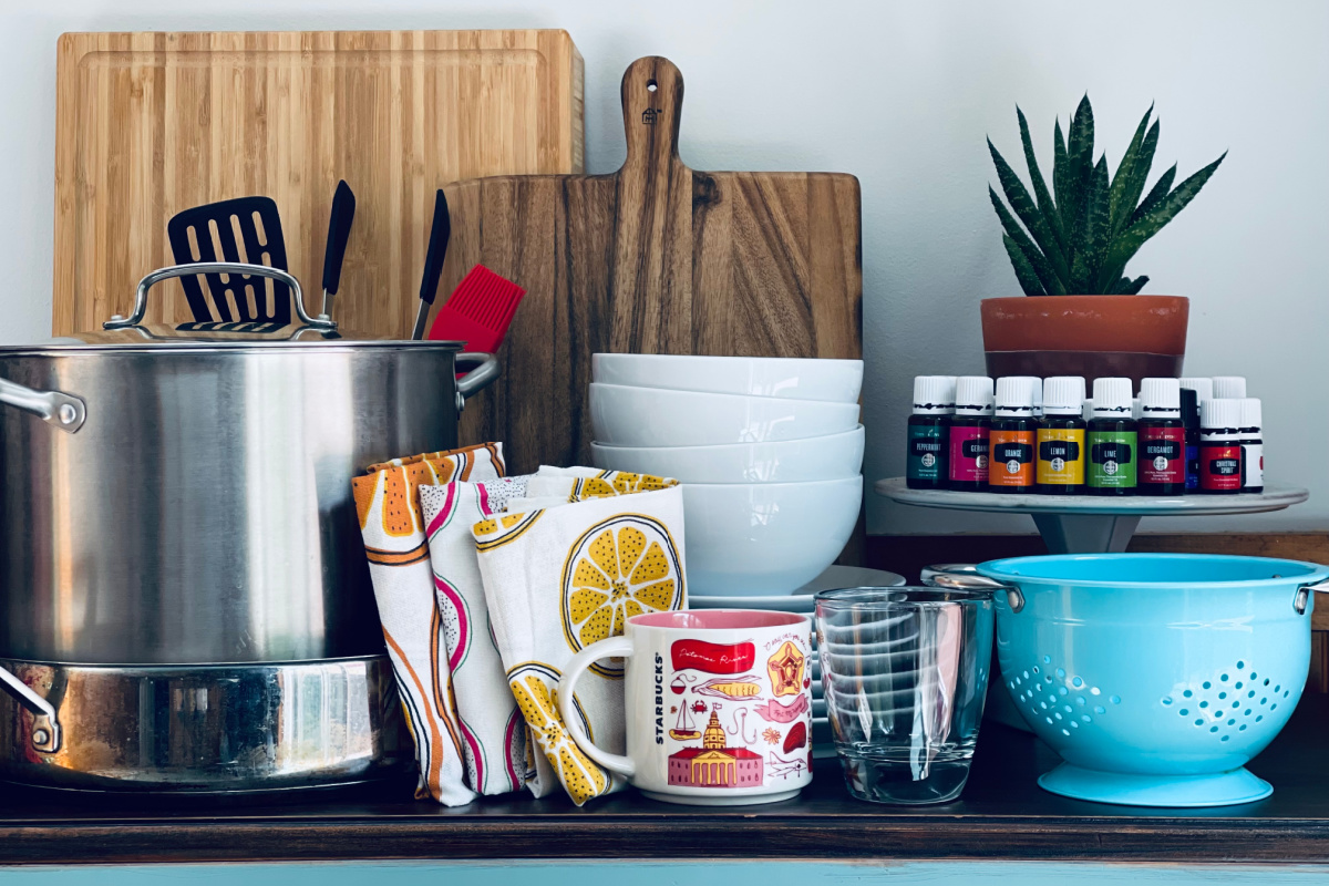 The Kitchen Essentials List You NEED • Frugal Minimalist Kitchen